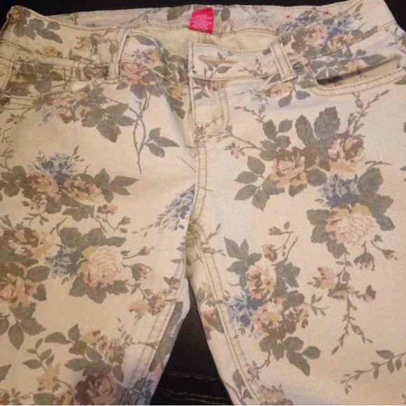 Floral jeans - Picture 2 of 2