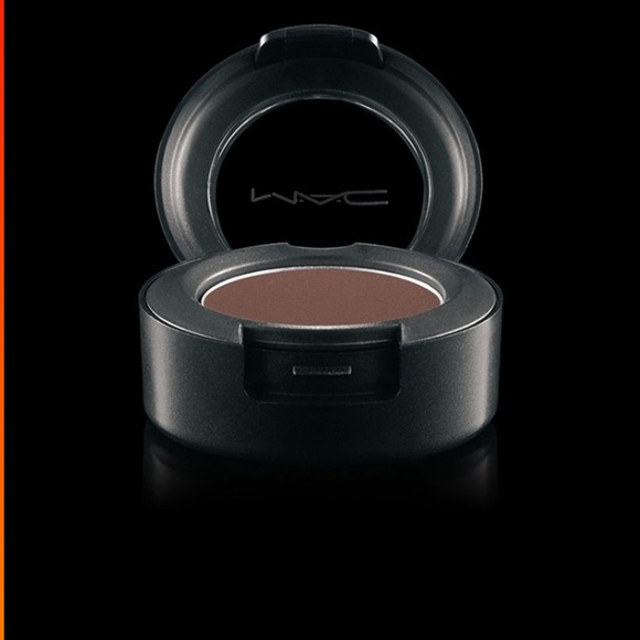 MAC EYESHADOW