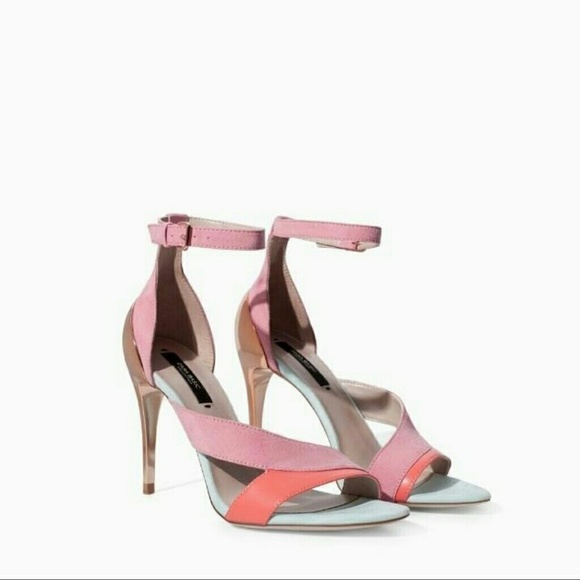 ❎❎SOLD❎❎ Zara Coral Gold Ankle Strap Sandal Heel - Picture 2 of 4