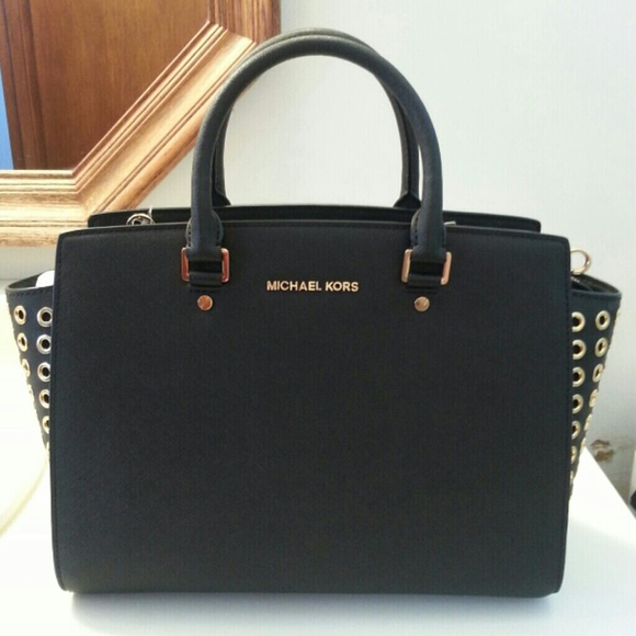 SOLD Auth Michael Kors Black Grommet Selma Bag