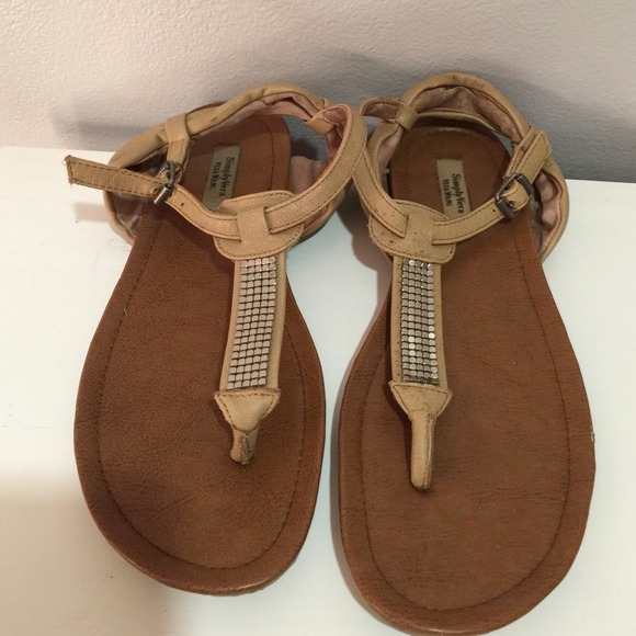 Vera wang sandals