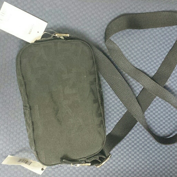 DKNY SMALL SHOULDER STRAP PURSE