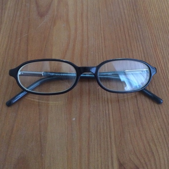 Gucci Eyeglasses! Style GG 1193