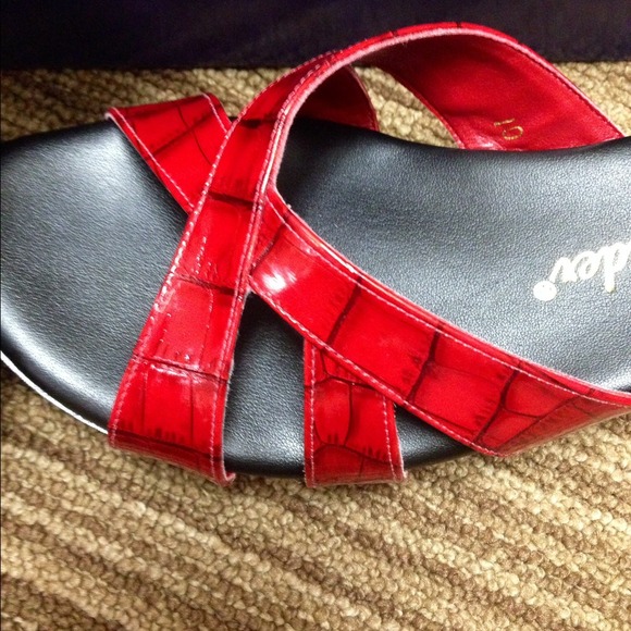 💋Athena Alexander Nala Sandals💋 - Picture 2 of 4