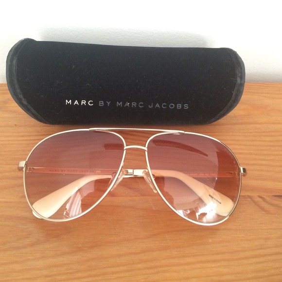 Marc by Marc Jacobs Aviator Sunglasses!
