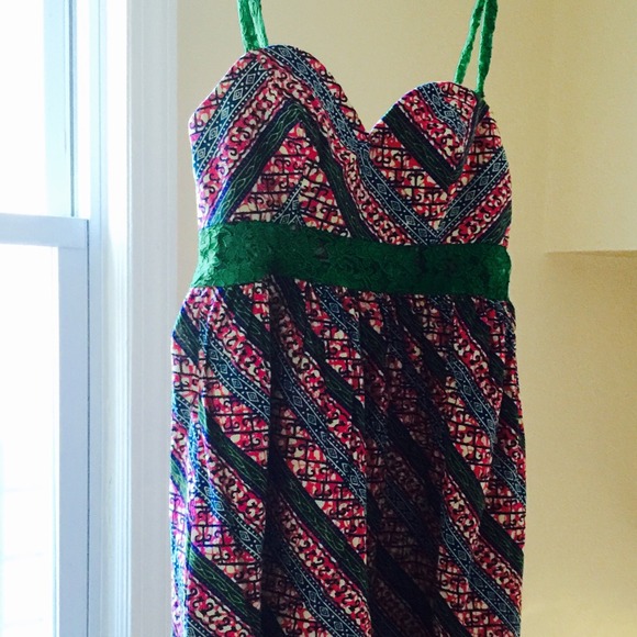 Pink,green a touch of blue African print size 8/10 - Picture 2 of 4