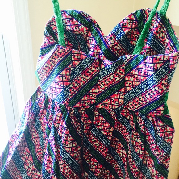 Pink,green a touch of blue African print size 8/10 - Picture 3 of 4