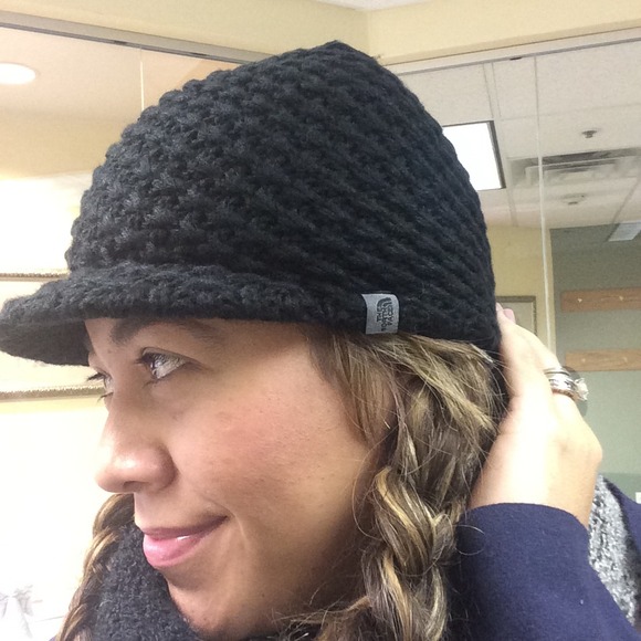 Authentic North Face black hat