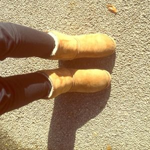 UGG boots on sale!! ⭕️NO trades⭕️ ⭕️FIRM PRICE⭕️