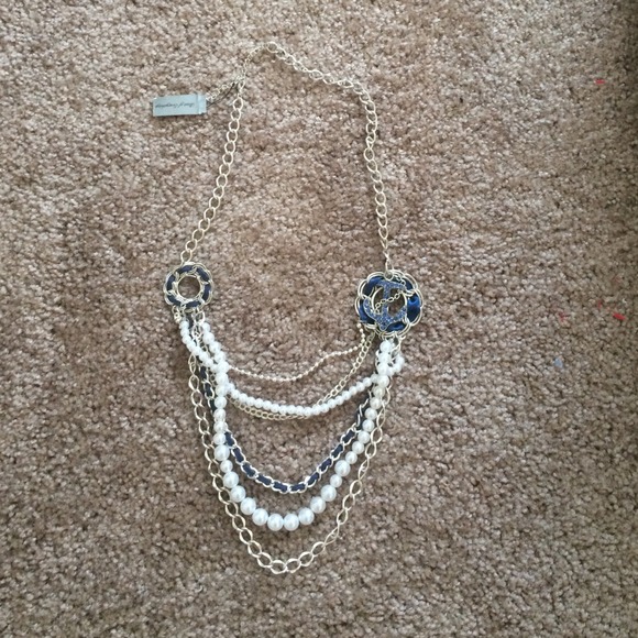 Brand new anchor necklace!