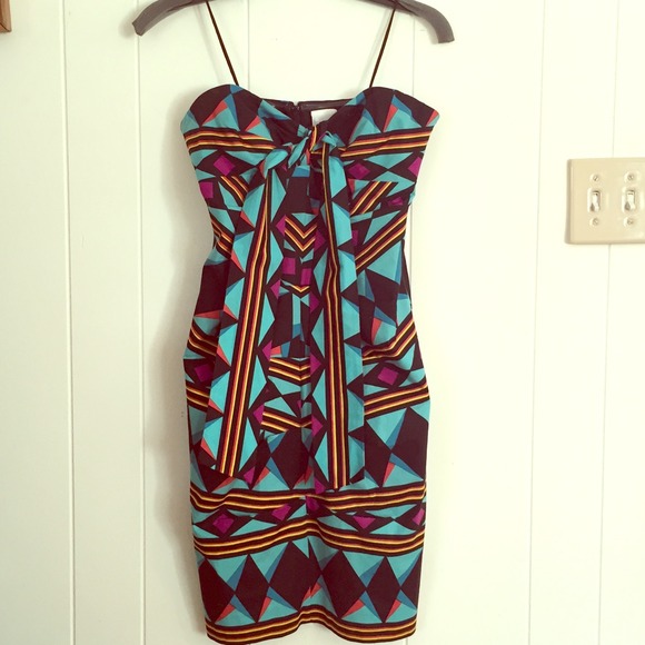 Super flattering Nicole miller dress!