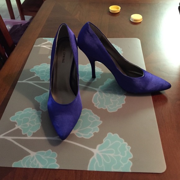 Sold - Picture 3 of 3