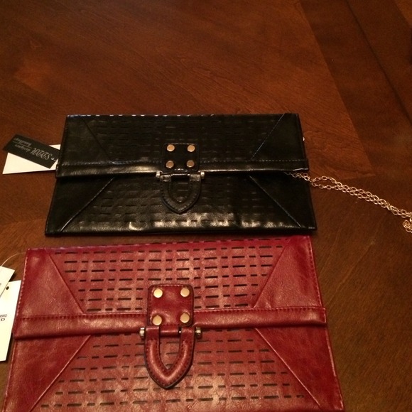 Blk and red clutch