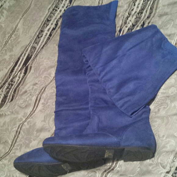 Flat knee high  boots