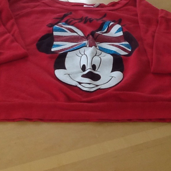 Forever 21 Tops - Minnie Mouse long sleeved crop sweatshirt