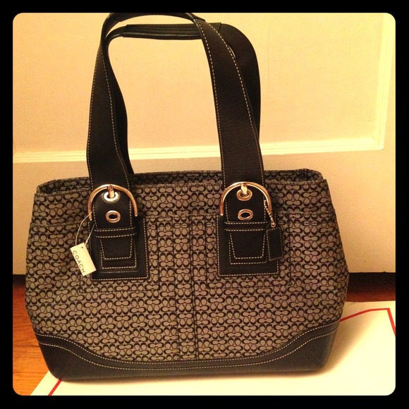 Brand New Coach Signature Bus Tote in Black