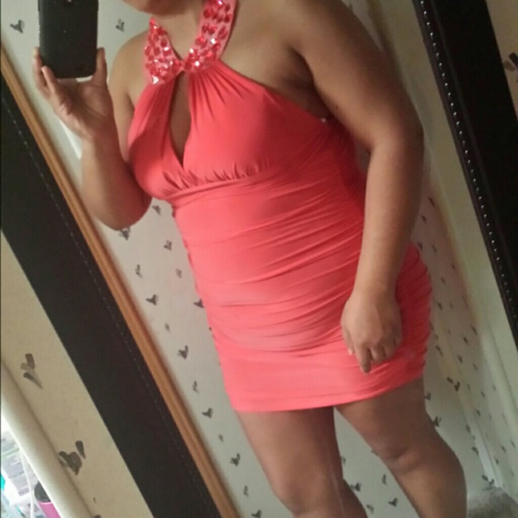 Dress - Picture 2 of 3