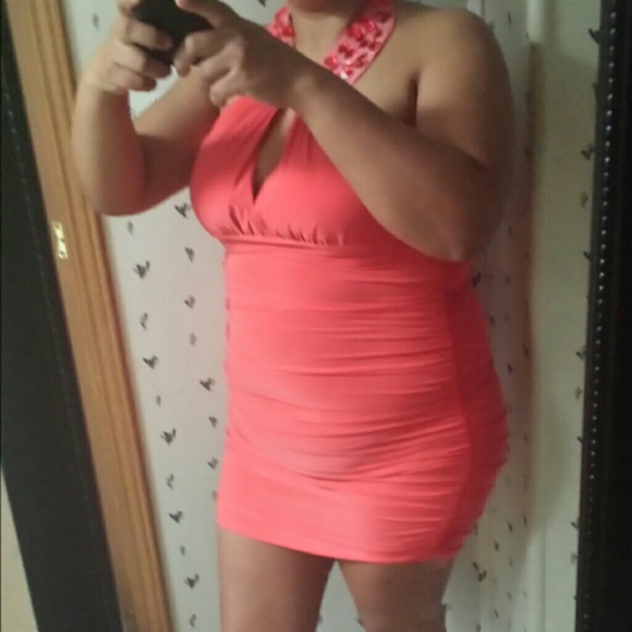 Dress - Picture 3 of 3