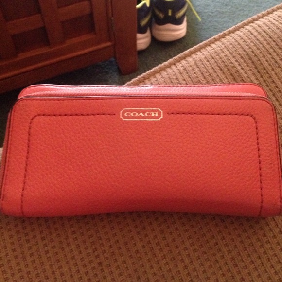 Coach Wallet - Picture 1 of 3
