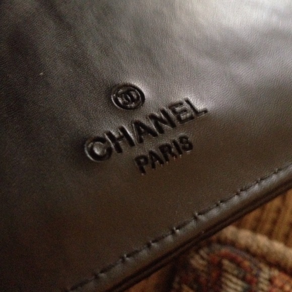 Chanel Wallet - Picture 2 of 4
