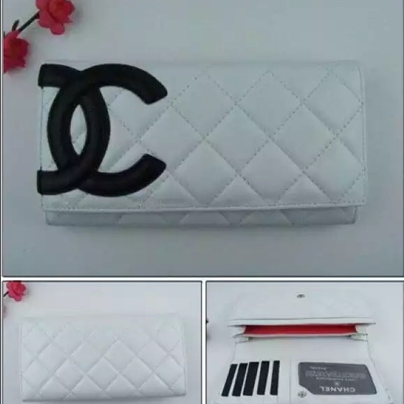 Chanel Wallet - Picture 3 of 4