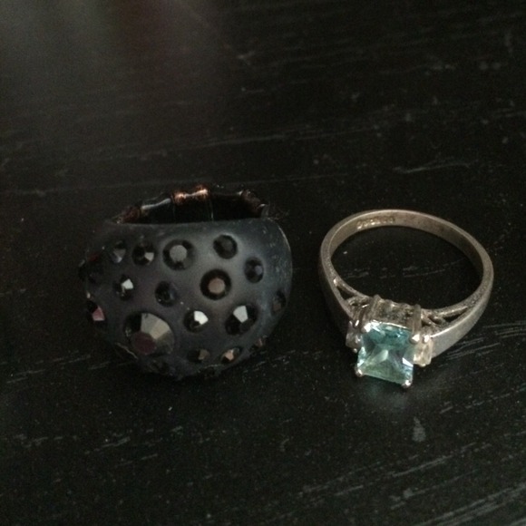 Ring Bundle - Picture 3 of 4