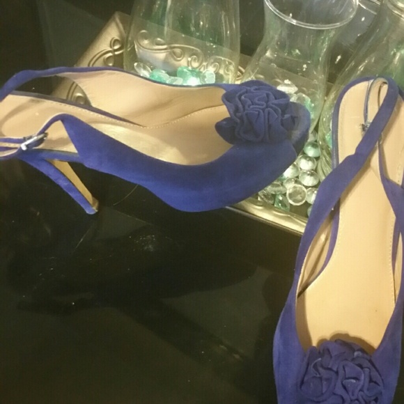 Shoes - Picture 3 of 3