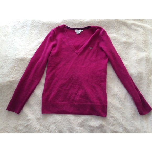 Vineyard Vines V-neck sweater