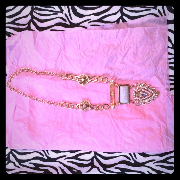 Boutique necklace