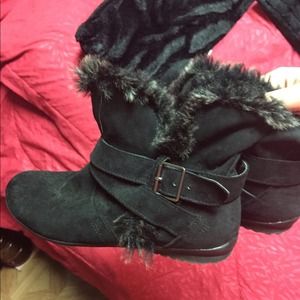 Black ankle boots size 10