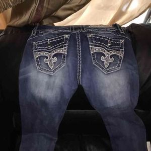 Rock revivals size 26