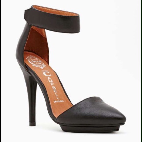 Brand new Jeffrey Campbell black leather Solitaire