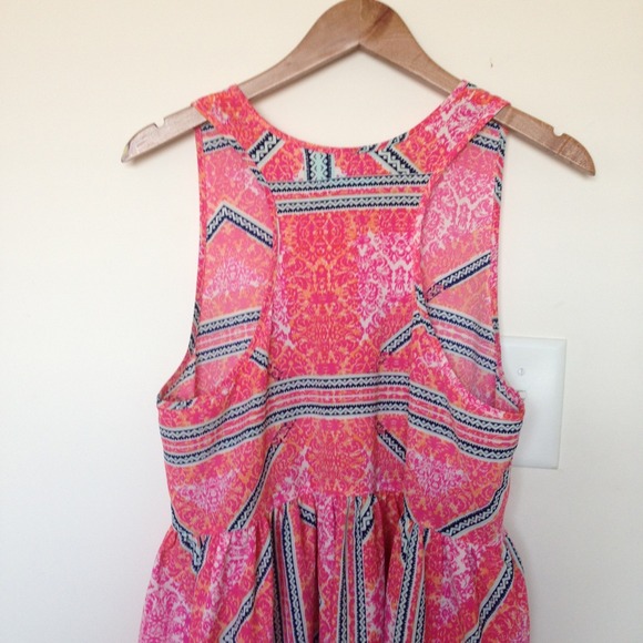 MINKPINK Pink tribal smocked dress - Picture 3 of 4