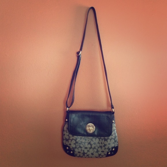 Nicole lee side purse