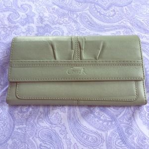 Coach wallet in Mint Green