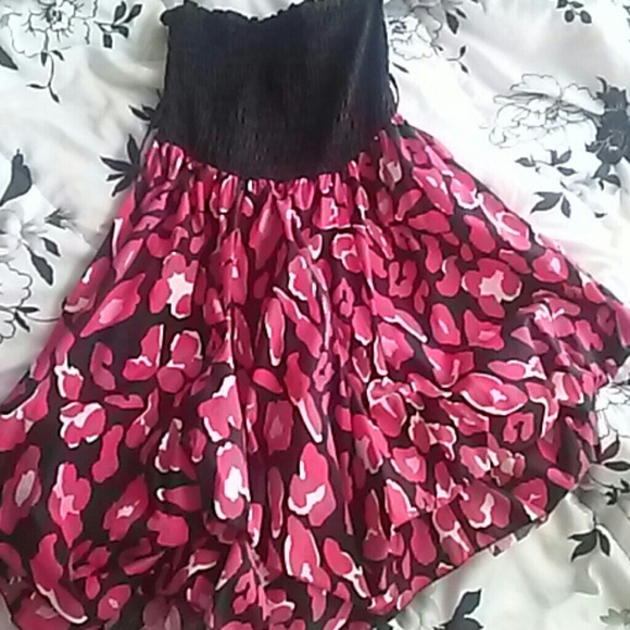 A Floral Knee High Dress ????