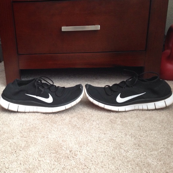 Nike flex women's sneaker.