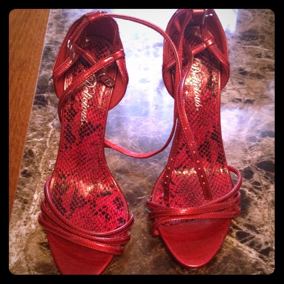 Sexy red heels... Wore only 1 time