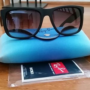 Authentic Ray-Bans Justin sunglasses