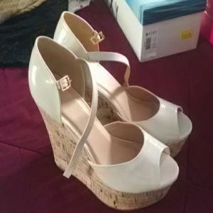 Nude wedges
