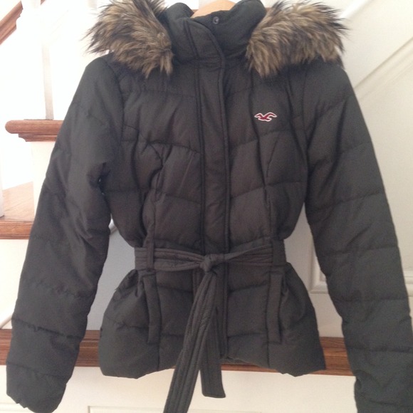 Hollister Outerwear - Army green fur hooded coat from Hollister