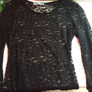 Lack long sleeved black shirt