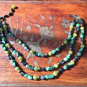 💥REDUCED💥Vintage stone and bead necklace