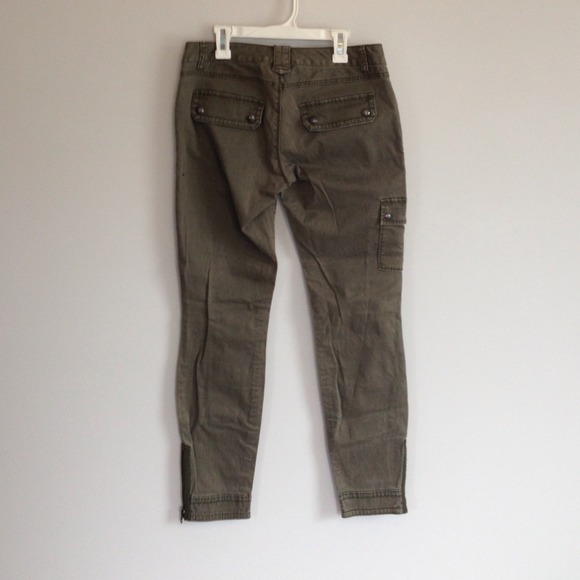 Pants - Picture 2 of 5