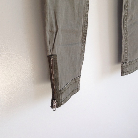 Pants - Picture 3 of 5