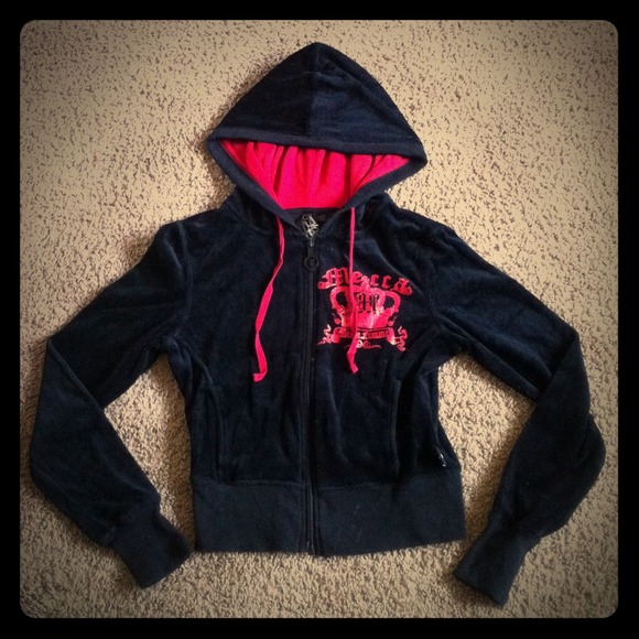 Black Velour Hoodie❤