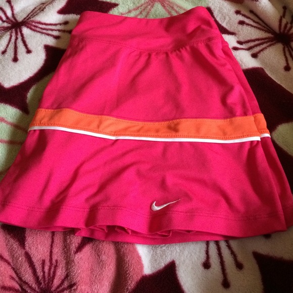 Nike tennis skirt