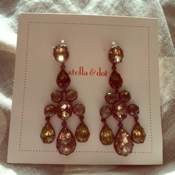 Stella & Dot Estate Chandelier Earrings