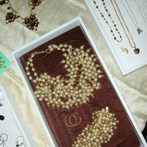 Stella & Dot Sofia Pearl Bid Necklace