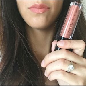 Younique Lip Gloss "Luxe"